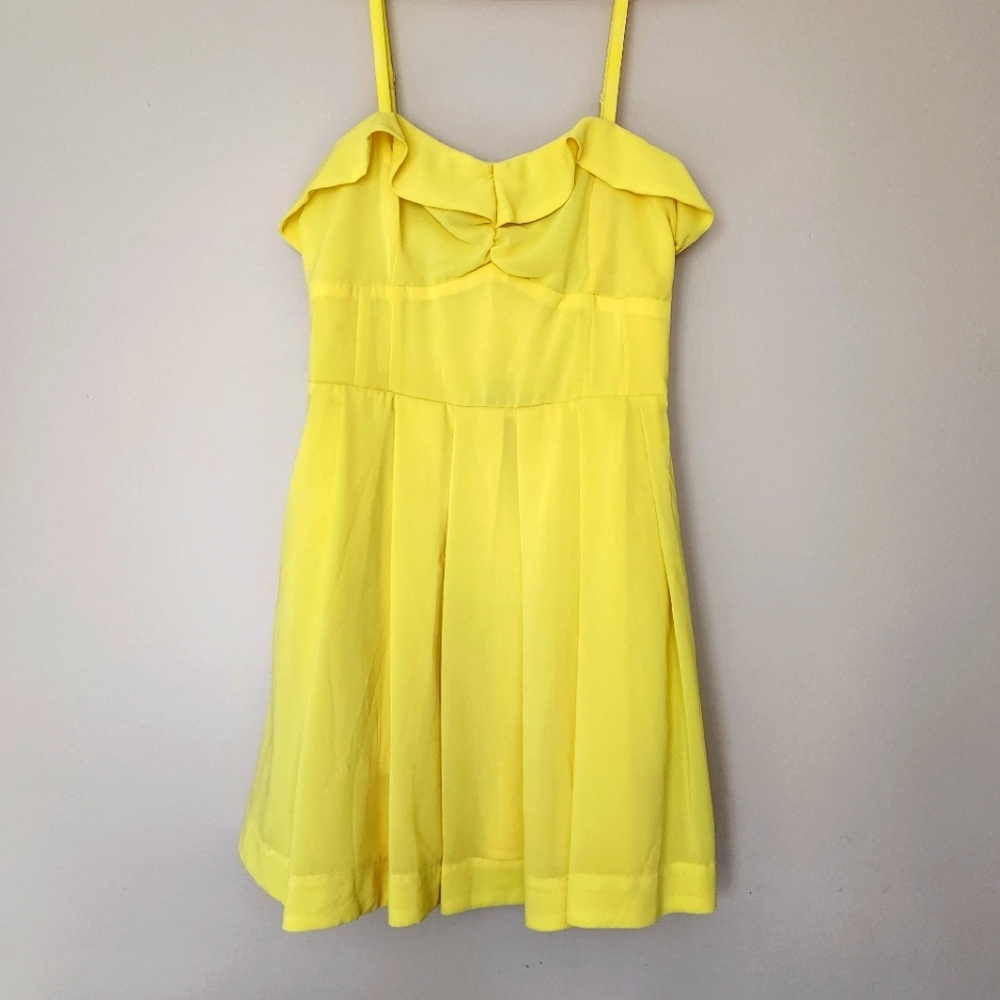 2b bebe Yellow Sundress size M